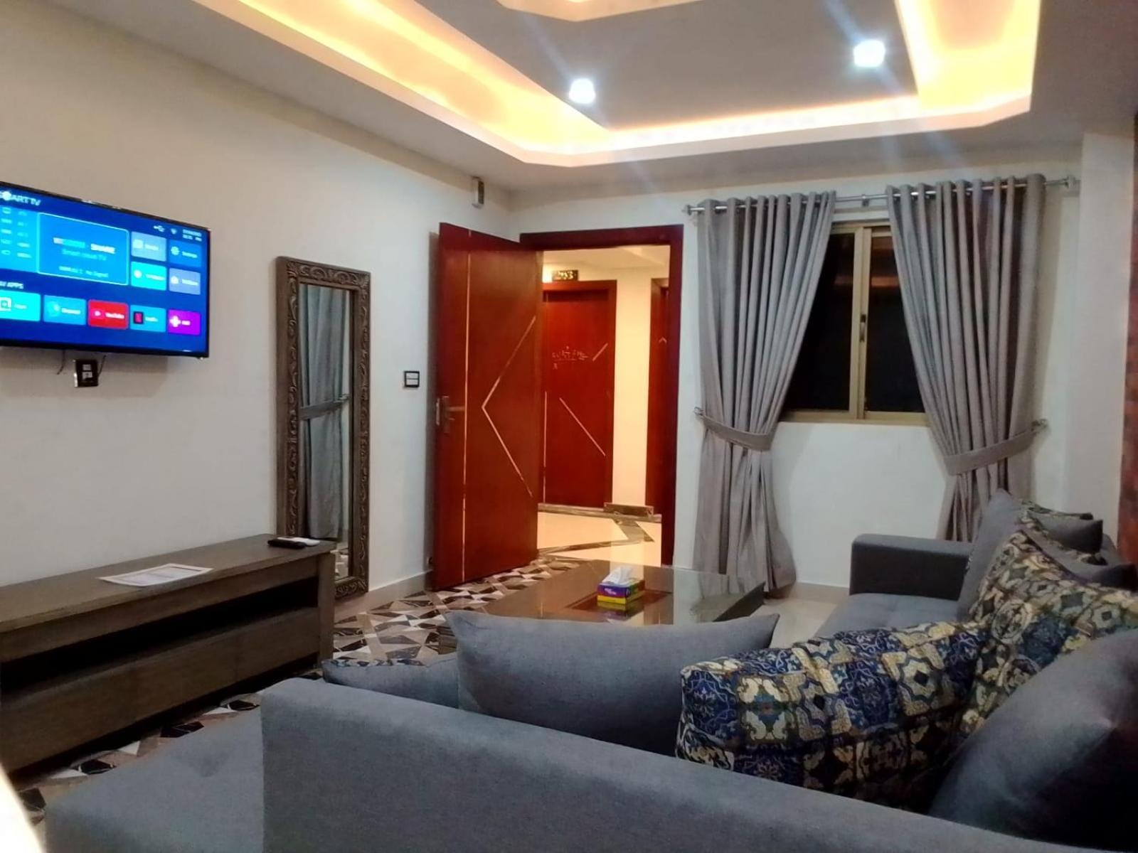 Royal Galaxy Hotel & Residence - Near Islamabad International Airport & Motorway מראה חיצוני תמונה