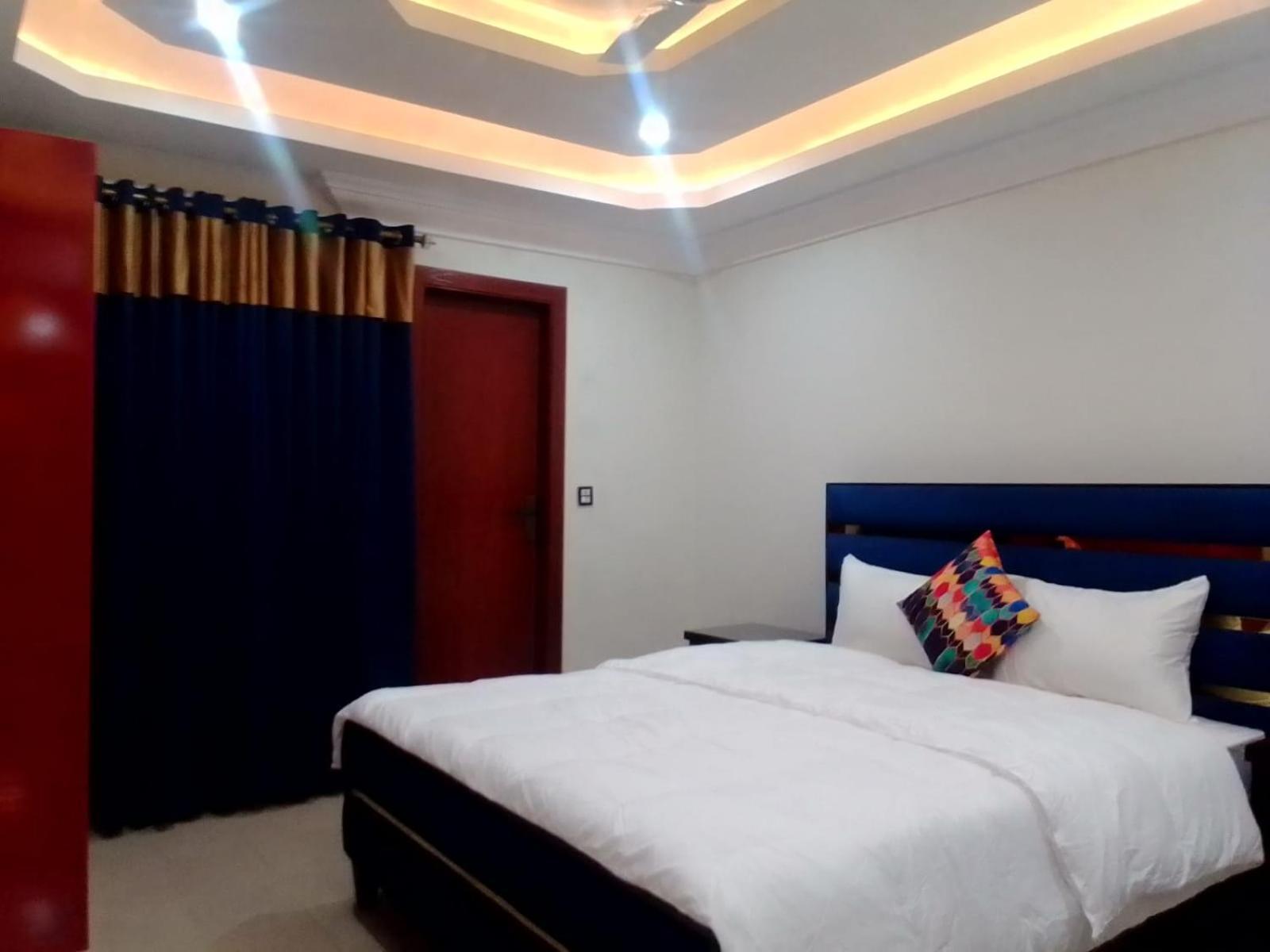 Royal Galaxy Hotel & Residence - Near Islamabad International Airport & Motorway מראה חיצוני תמונה