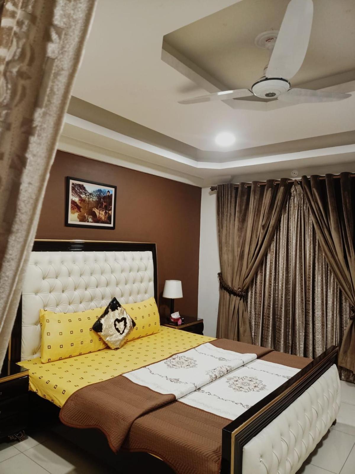 Royal Galaxy Hotel & Residence - Near Islamabad International Airport & Motorway מראה חיצוני תמונה