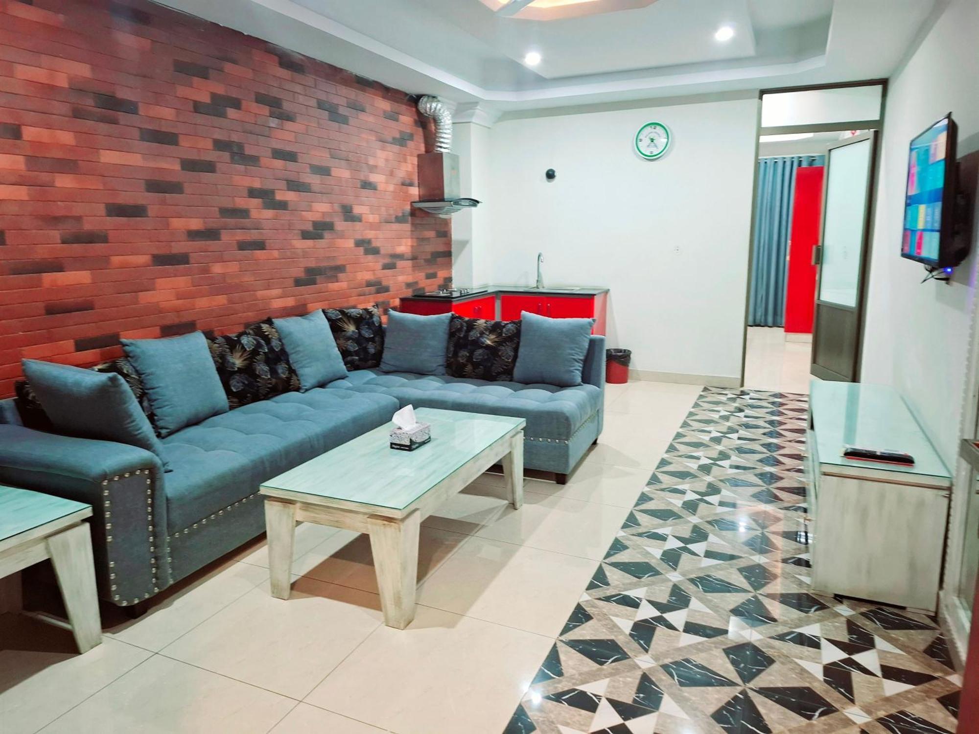Royal Galaxy Hotel & Residence - Near Islamabad International Airport & Motorway מראה חיצוני תמונה