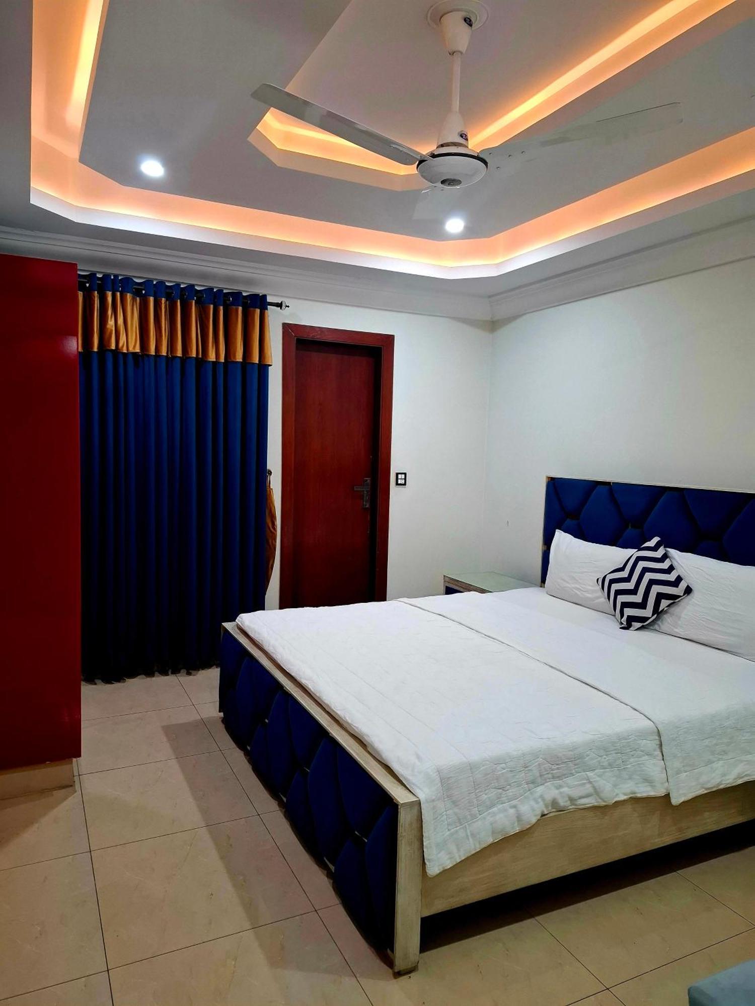 Royal Galaxy Hotel & Residence - Near Islamabad International Airport & Motorway מראה חיצוני תמונה